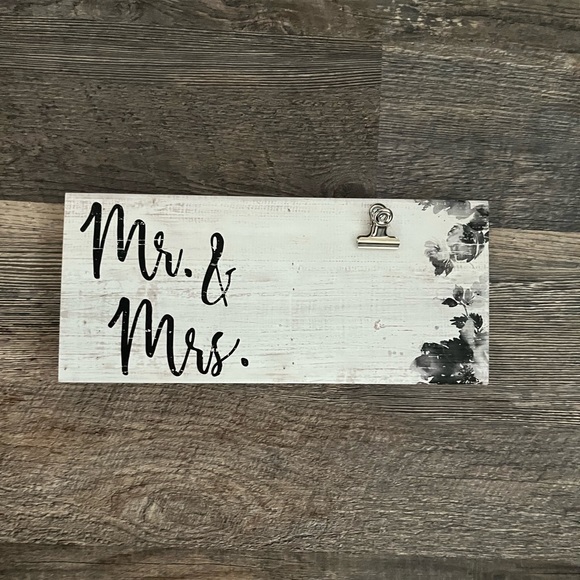 Mr & Mrs Photo Clip Plaque - Picture 2 of 3